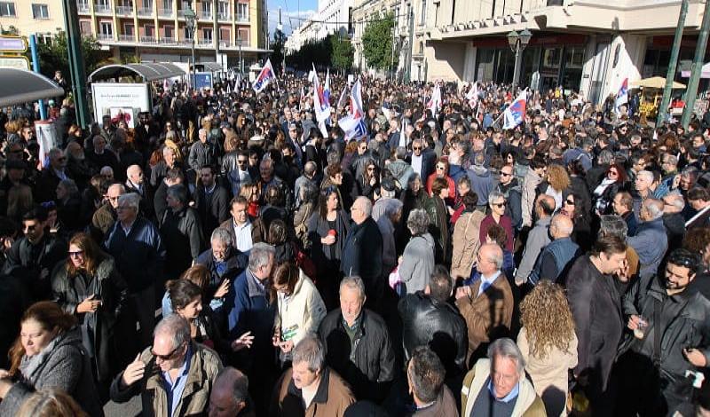 Συγκέντρωση την Τρίτη στις 12 μ. στην πλατεία Κλαυθμώνος ενάντια στην αθλιότητα της κυβέρνησης για την τροπολογία για την απεργία